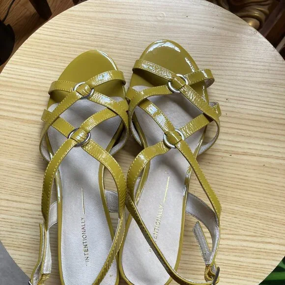 INTENTIONALLY BLANK Kimora Heeled Sandals Size 8 - Picture 2 of 4